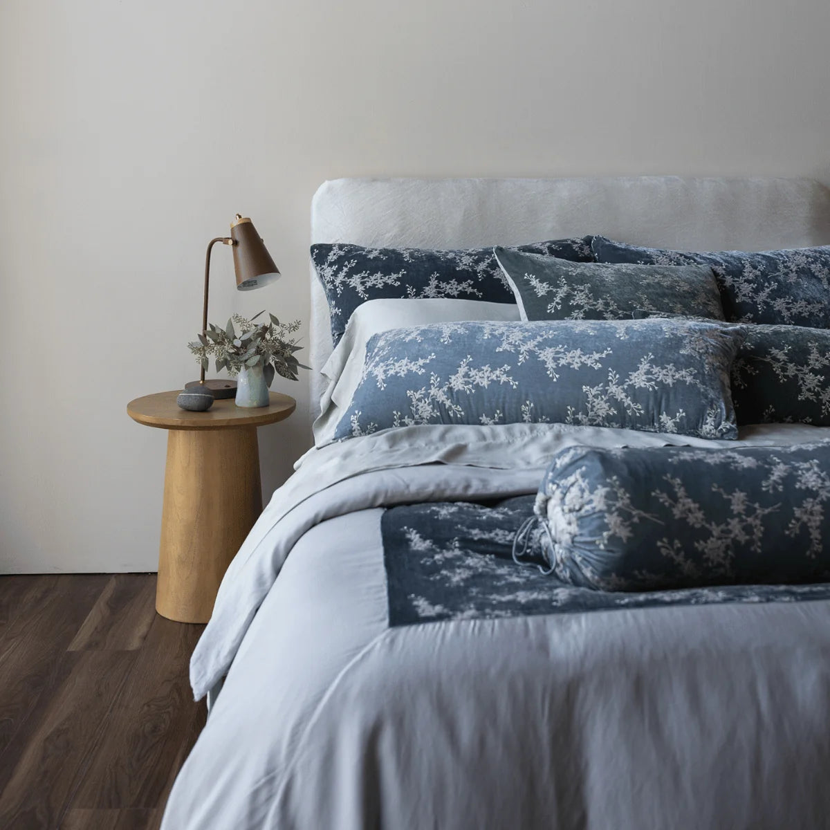Lynette Luxe | Sham