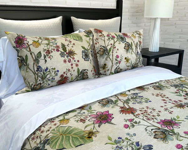 Photo of the TTT | Biloba Duvet Set ensemble.