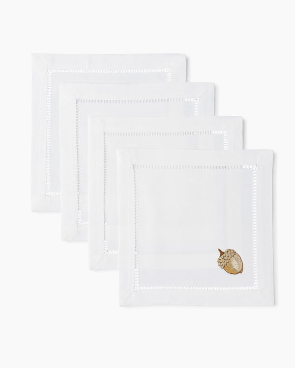 Photo of the Acorn Gold Cocktail Napkins ensemble.