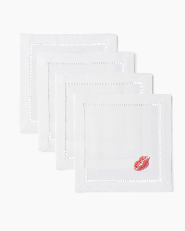 Photo of the Kiss Cocktail Napkins ensemble.