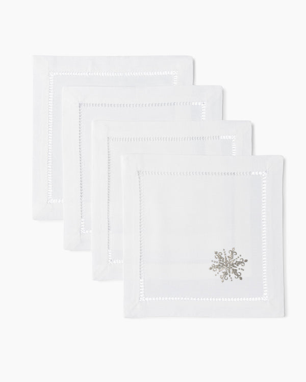 Photo of the Snowflake Silver Cocktail Napkins ensemble.