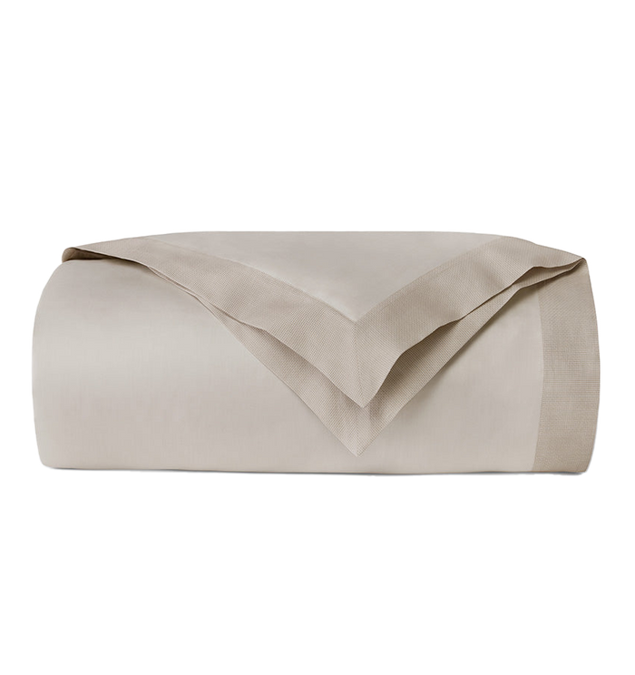 Photo of the Carlotta | Duvet Cover ensemble.