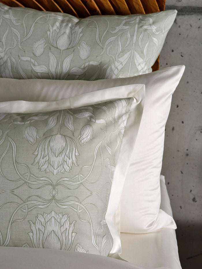 Photo of the Botanica | Pillowcase ensemble.