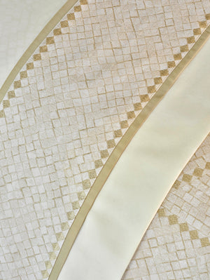 Photo of the Kerylos | Flat Sheet ensemble.