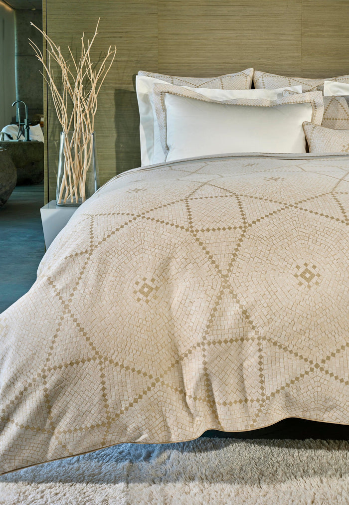Photo of the Kerylos | Duvet Cover ensemble.