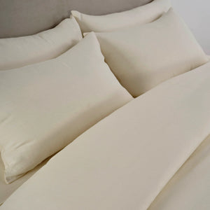 Photo of the Moon Linen | Flat Sheet ensemble.
