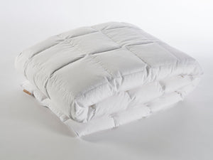 Photo of the Anser | All Seasons Duvet ensemble.