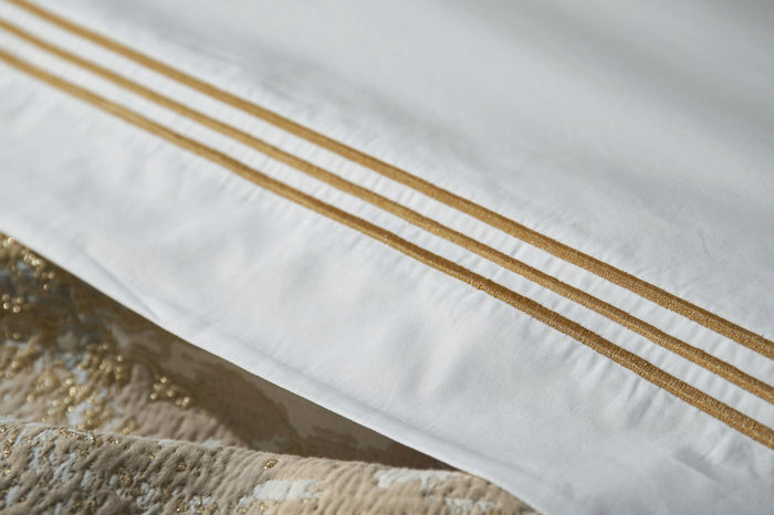 Photo of the Ram | Flat Sheet ensemble.