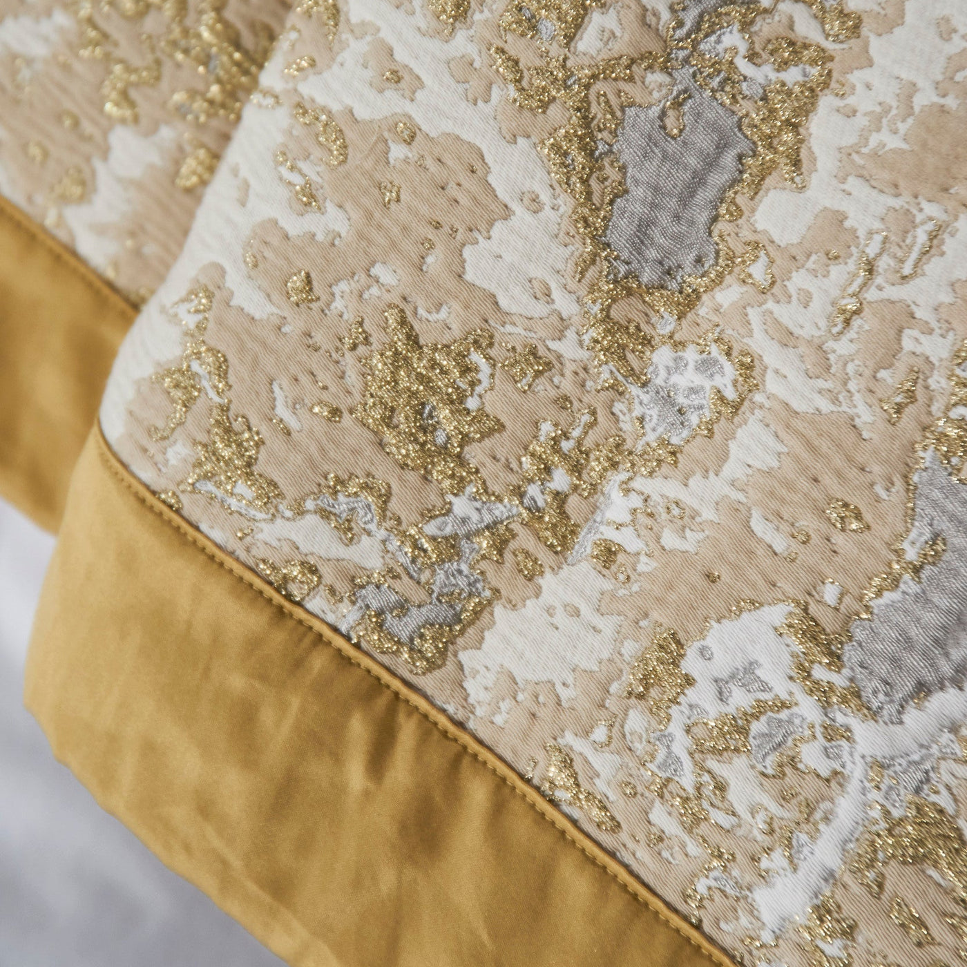Waltz | Bed Cover