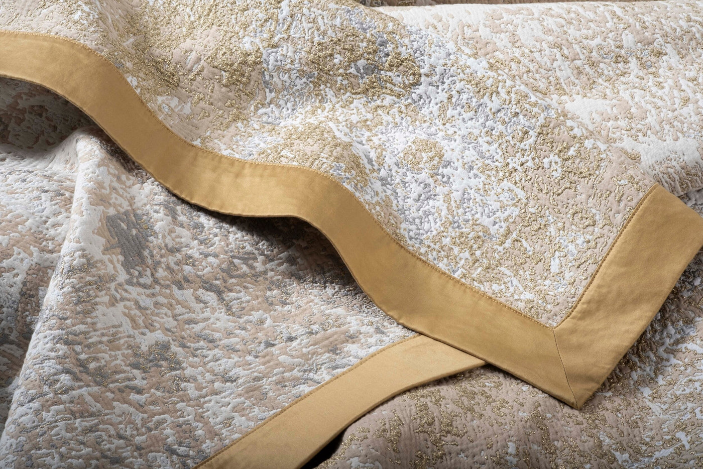 Waltz | Bed Cover