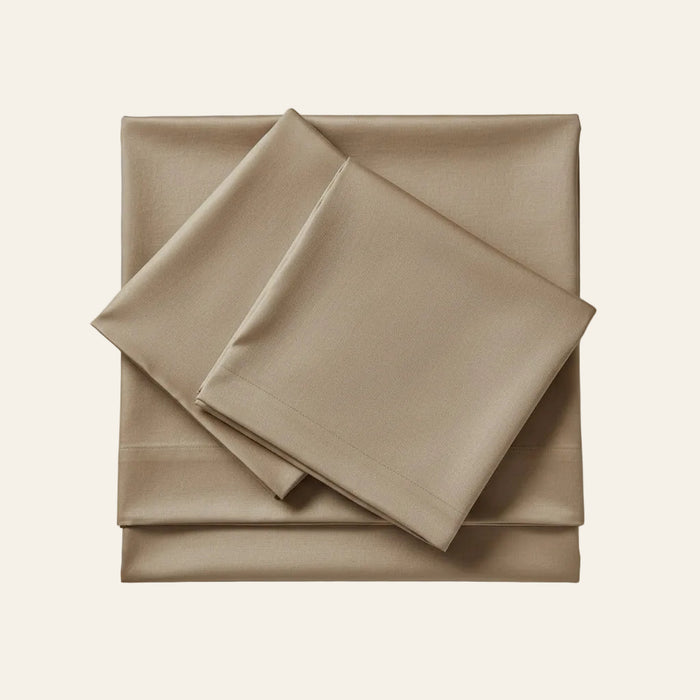 Photo of the Charmeuse | Sheet Set ensemble.
