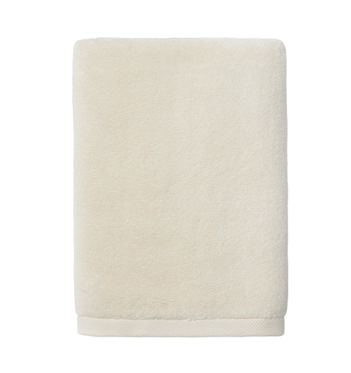 Photo of the Cielo | Hand Towel ensemble.
