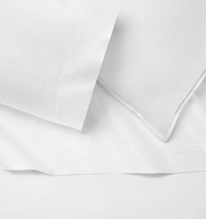 Photo of the SFERRA Giza 45 Corto Sateen | Flat Sheet ensemble.