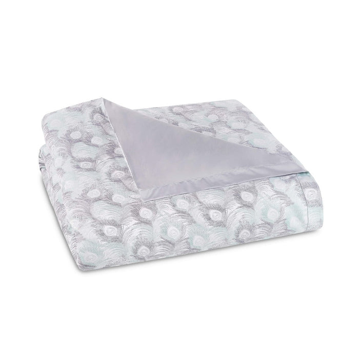 Photo of the Cristal Duvet Cover ensemble.