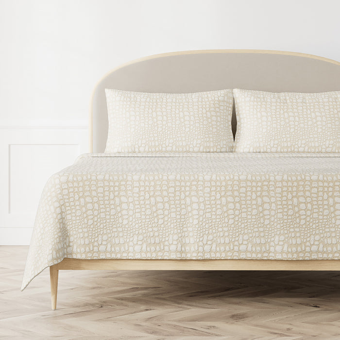 Photo of the Croc | Coverlet ensemble.