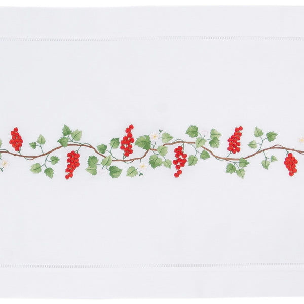 Photo of the Red Currant Table Runner ensemble.