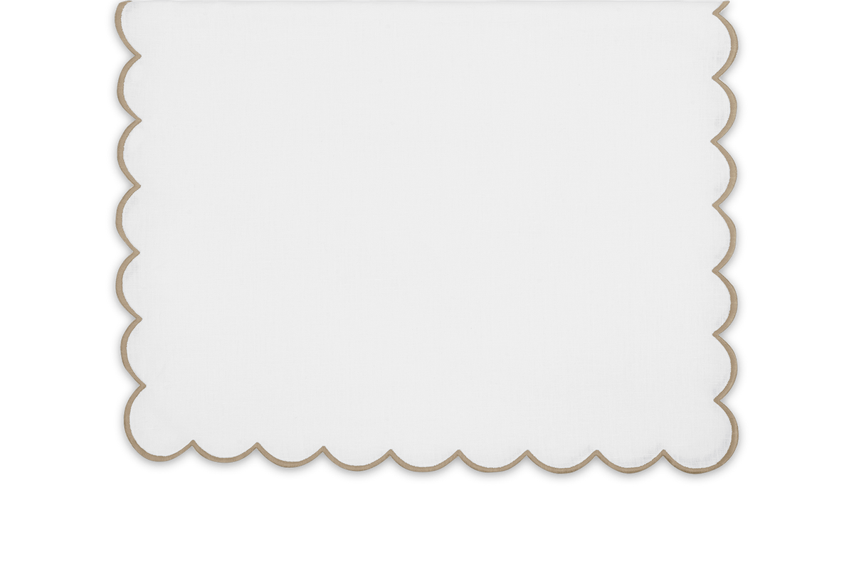 Dakota table runner in White & Oat