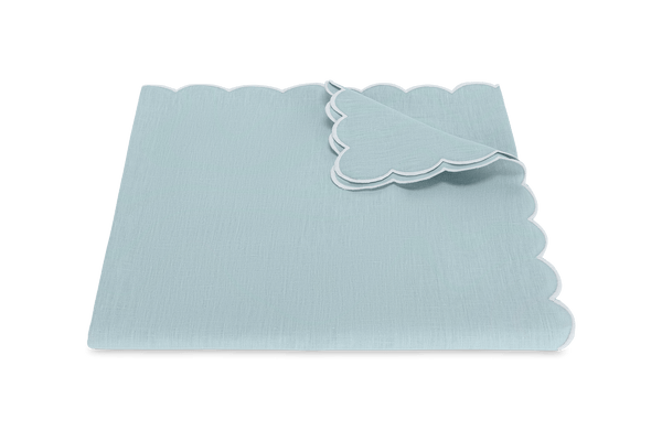 Photo of the Dakota | Tablecloth ensemble.