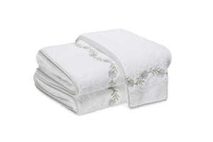 Photo of the Daphne | Guest Towel ensemble.