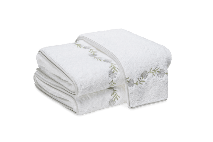 Photo of the Daphne | Guest Towel ensemble.