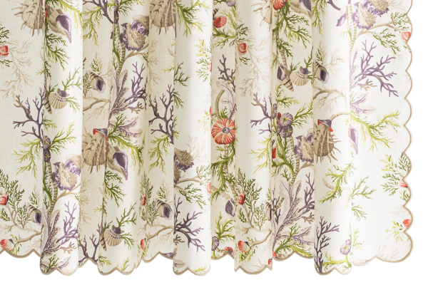 Photo of the Del Tesoro Linen Shower Curtain ensemble.