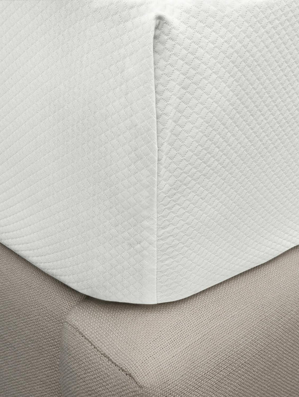 Photo of the Diamond Pique | Box Spring Cover ensemble.