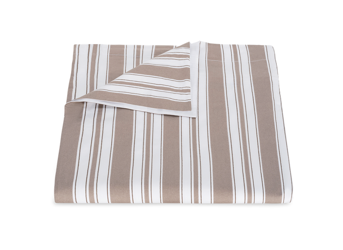 Photo of the Elio | Duvet Cover ensemble.
