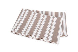 Photo of the Elio | Flat Sheet ensemble.
