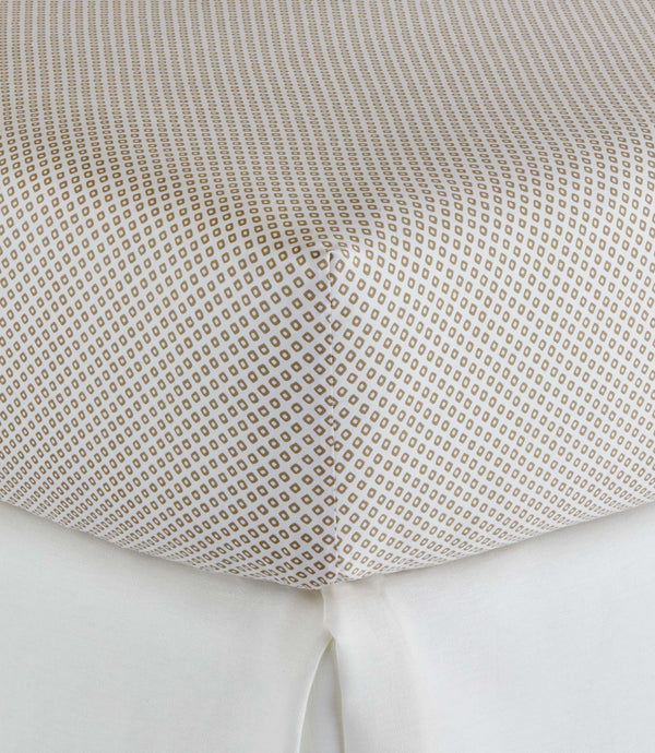 Photo of the Emma | Fitted Sheet ensemble.