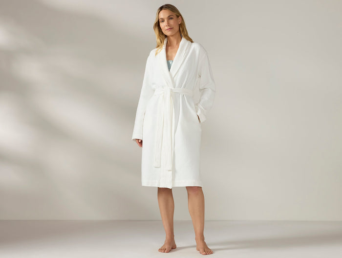 Photo of the Women's Adriatic | Robe ensemble.