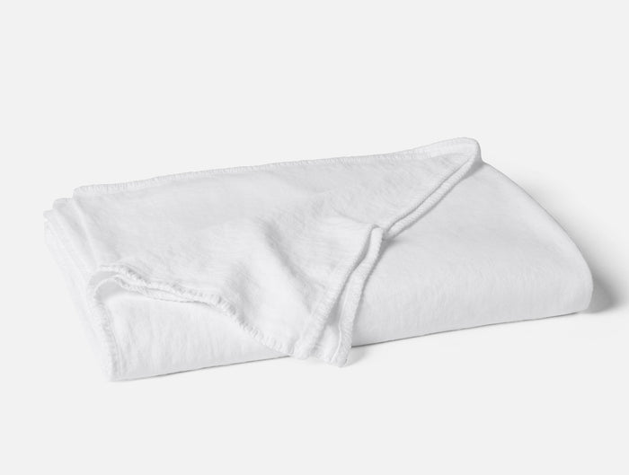 Photo of the Helena Linen | Blanket ensemble.