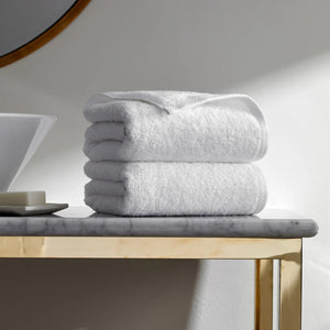 Photo of the Simple Border | Bath Towel Set ensemble.