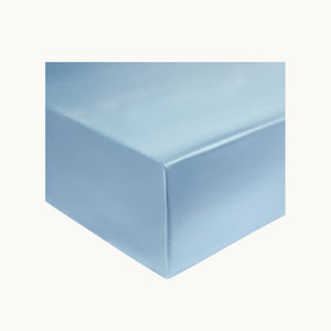 Photo of the The Gingerlily Silk Fitted Sheet ensemble.