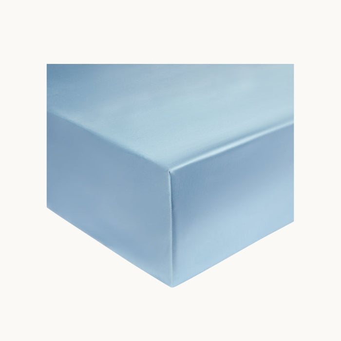 Photo of the The Gingerlily Silk Fitted Sheet ensemble.