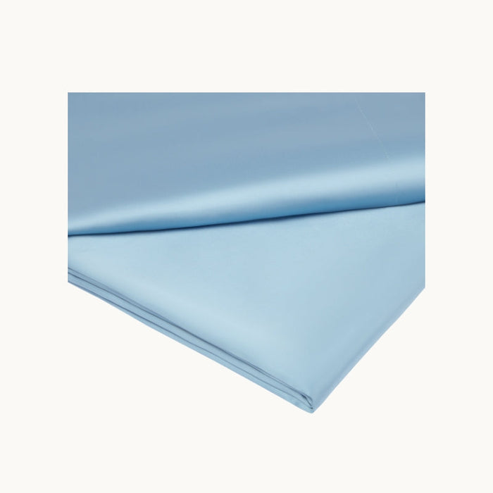 Photo of the The Gingerlily Silk Flat Sheet ensemble.