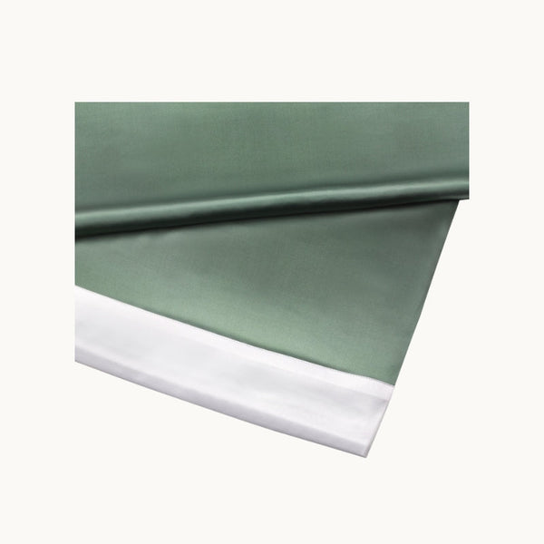 Photo of the Ashdown Silk Flat Sheet ensemble.