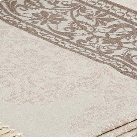 Giudecca | Throw