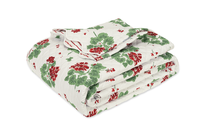 Photo of the Geranium | Quilt ensemble.