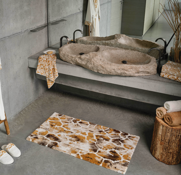 Photo of the Gigi | Bath Rug ensemble.