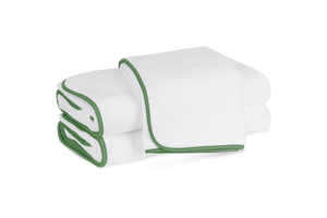 Photo of the Giza | Hand Towel ensemble.