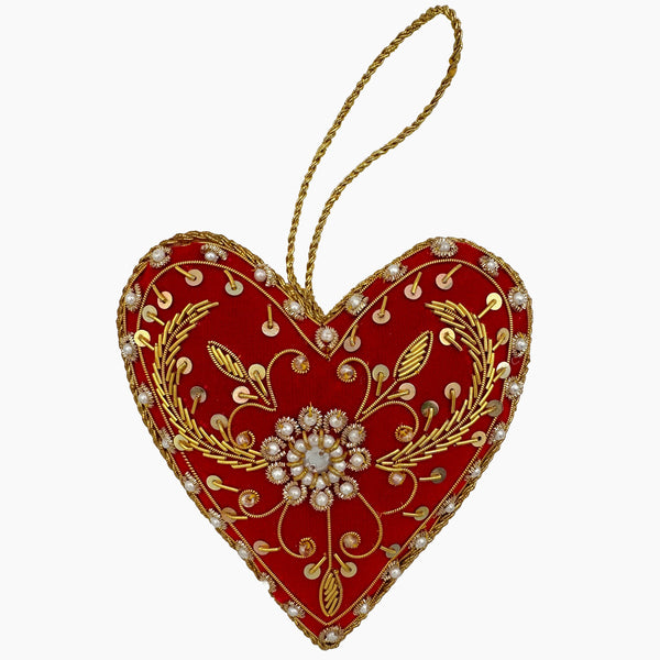 Photo of the Pearl Heart Ornament ensemble.