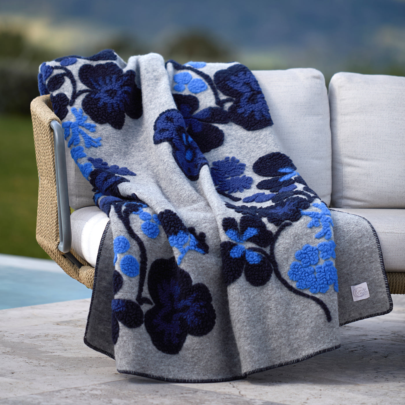 Isotta | Throw
