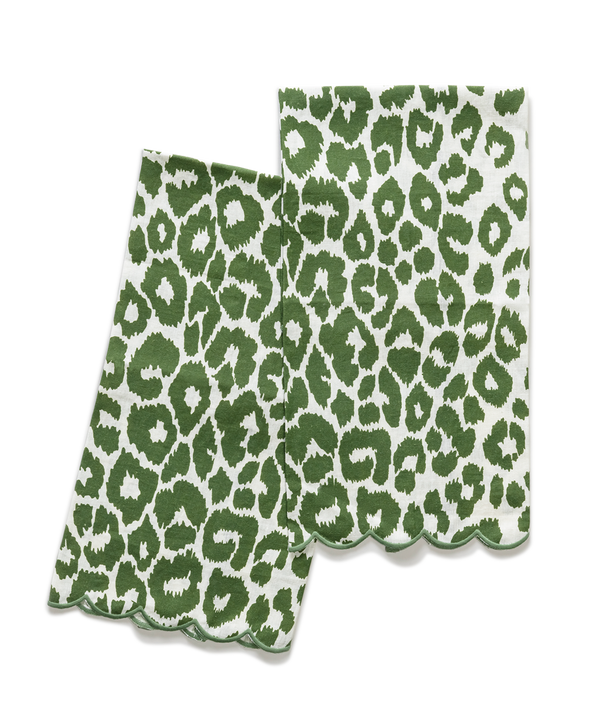 Photo of the Iconic Leopard | Guest Towel Set ensemble.