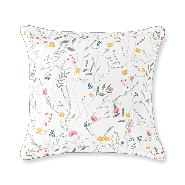 Photo of the Infantas Euro Sham ensemble.