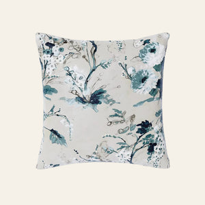 Photo of the Jardin Fleur | Pillow ensemble.