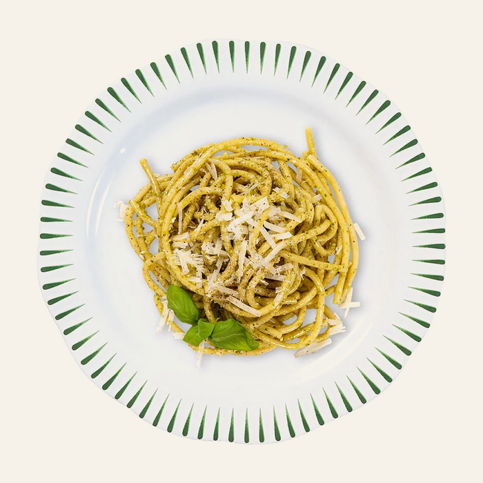 Photo of the Sitio Stripe | Dinner Plate Set ensemble.