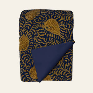Photo of the Kinrande | Throw ensemble.