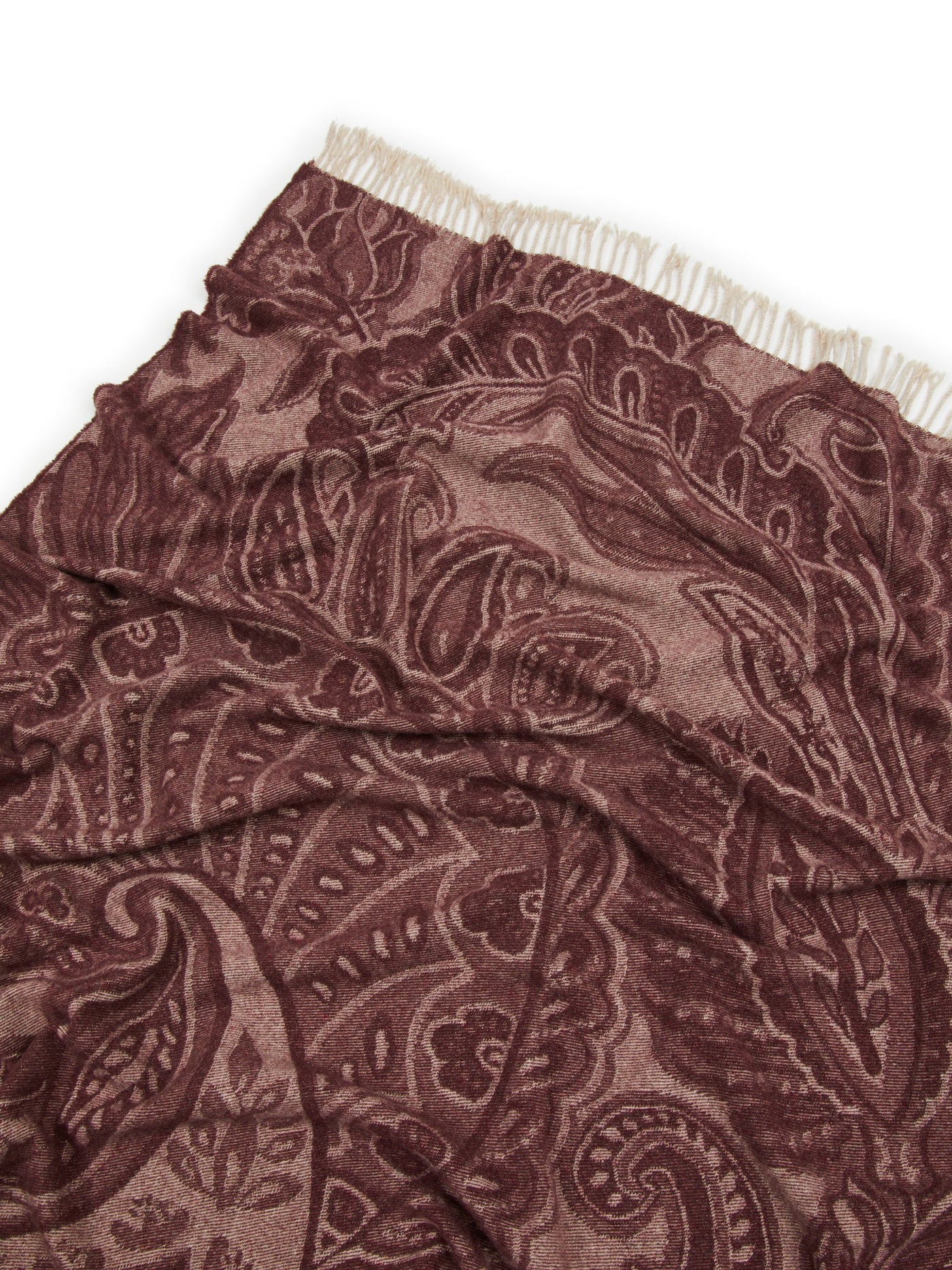 Close-up of Lanerossi Bohémien throw, burgundy paisley pattern with cream fringe trim.
