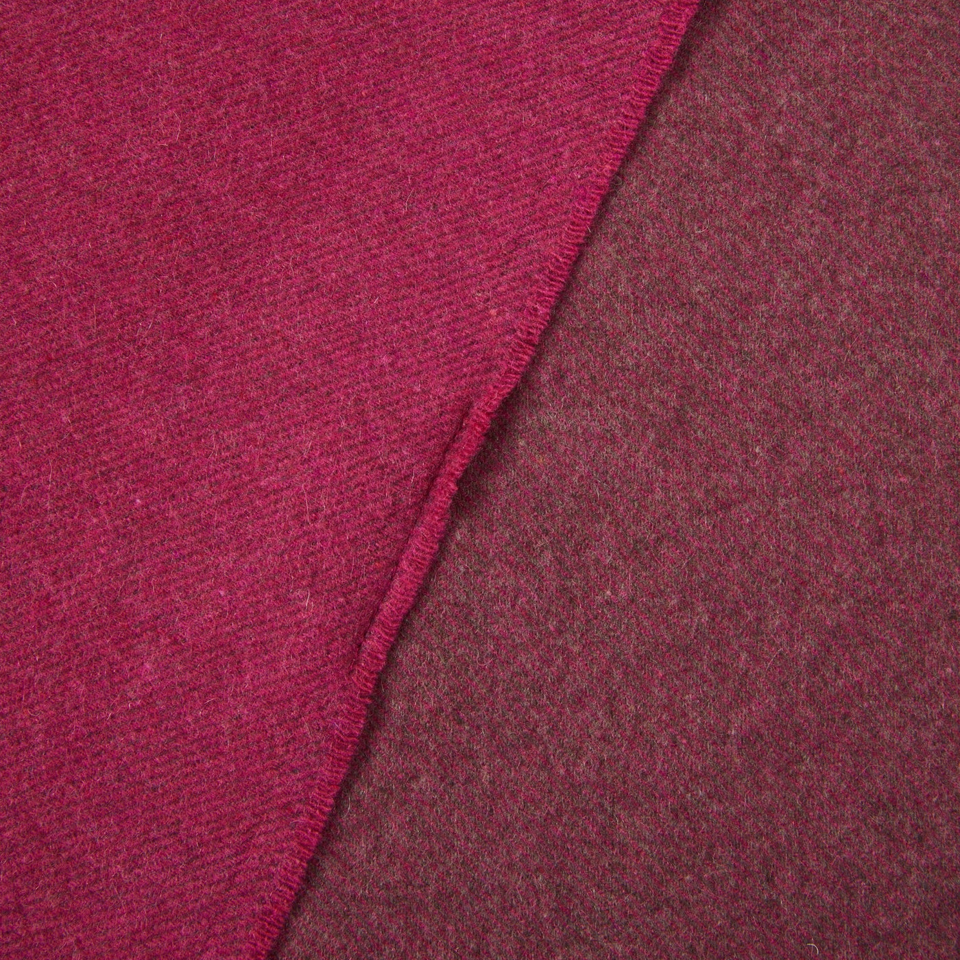 Close-up of Lanerossi Everest Colour throw showing crimson face and burgundy reverse sides.