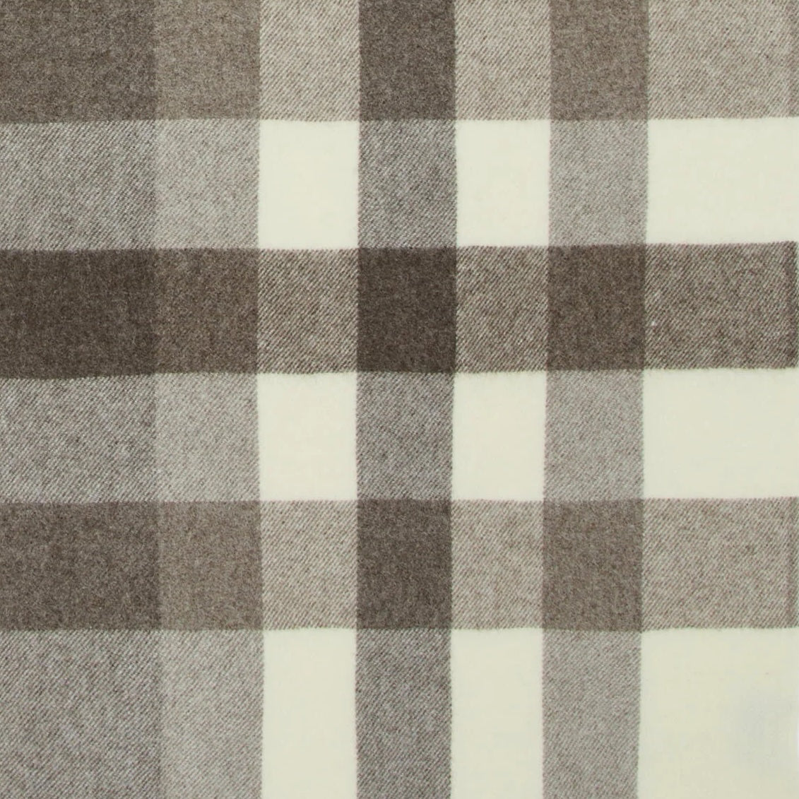 Close-up of Lanerossi Nelson throw's ivory and taupe wool plaid weave texture.